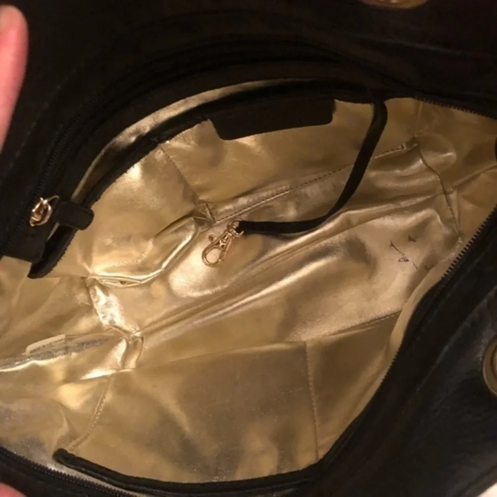 Michael kors black leather zippered tote bag